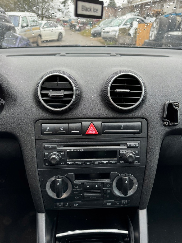 фото №5, Audi a3 8p pulpit консоль приборная панель приборная