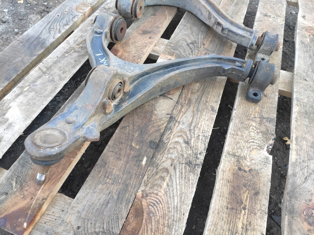 фото №12, Jeep grand cherokee wk 3.0crd commander xk рычаг нижний левый правый перед