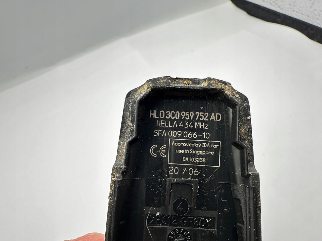 фото №7, Ключ ключ pilot vw passat b6 b7 434mhz 3c0959752ad