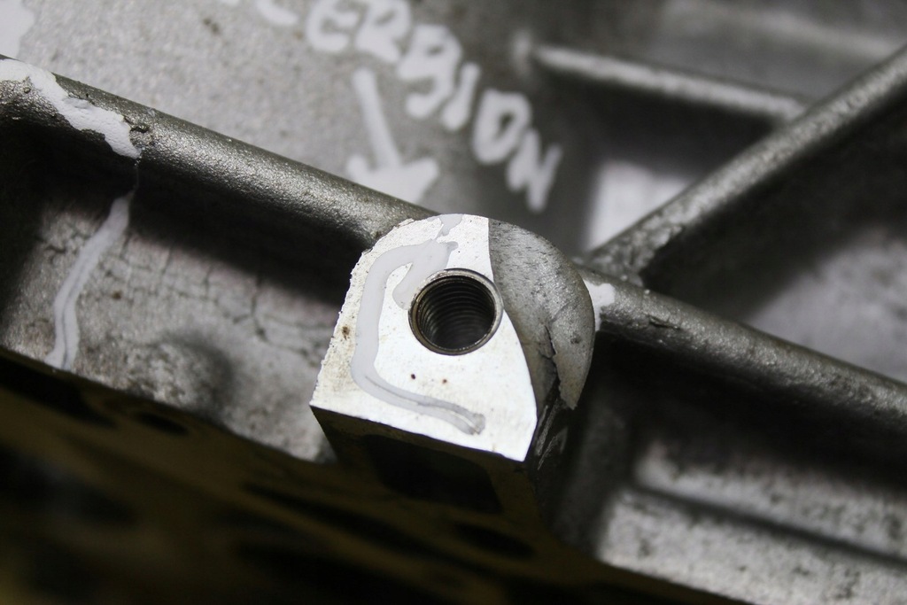 фото №10, Блок двигуна vw golf vii audi q2 skoda dkr 1.0 tsi 04c103023j