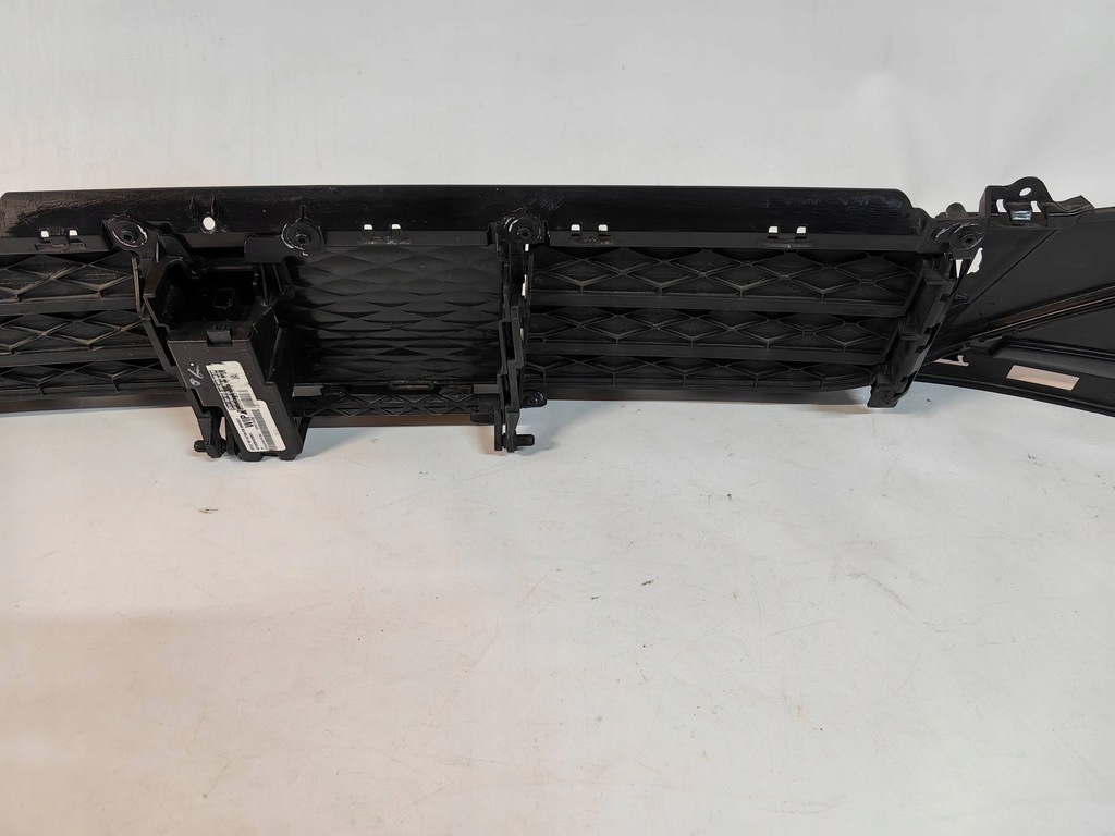 фото №10, Ford mustang mach-e - шторка, жалюзи cała polecam