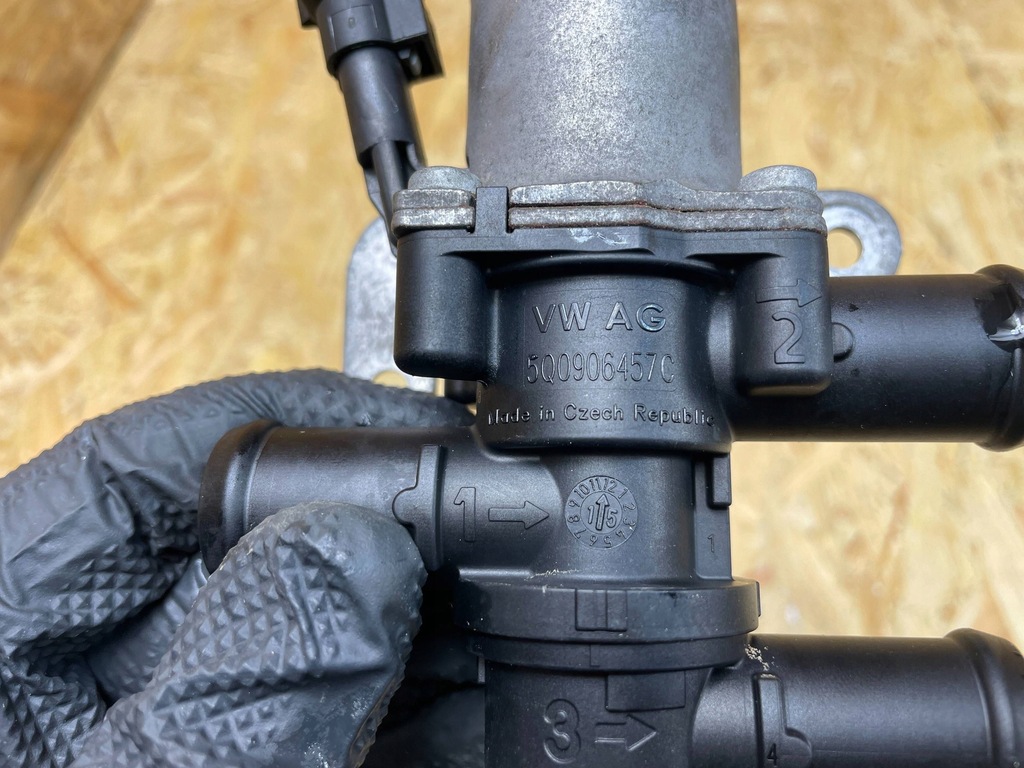 фото №9, Електроклапан керуючий wody vw id.3 id3 id4 id.4 cupra born 5q0906457c