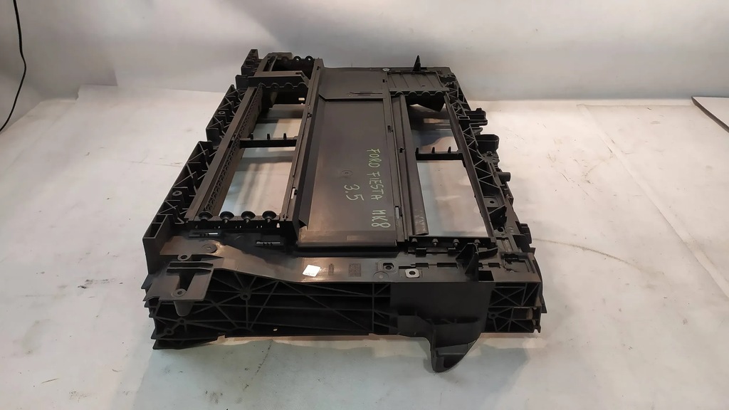 фото №5, Впуск воздуховод воздуха жалюзи ford fiesta mk8