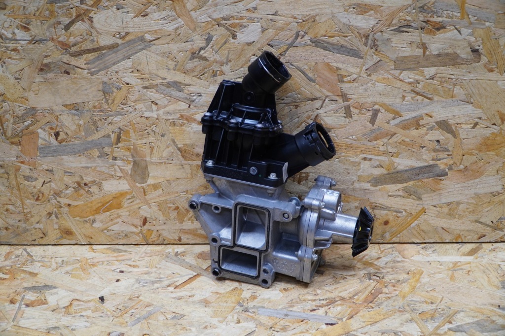 Насос води a6562001900 mercedes gle v167 w167 3.0 d 23r 9tyśkm оригінал Зі Шроту