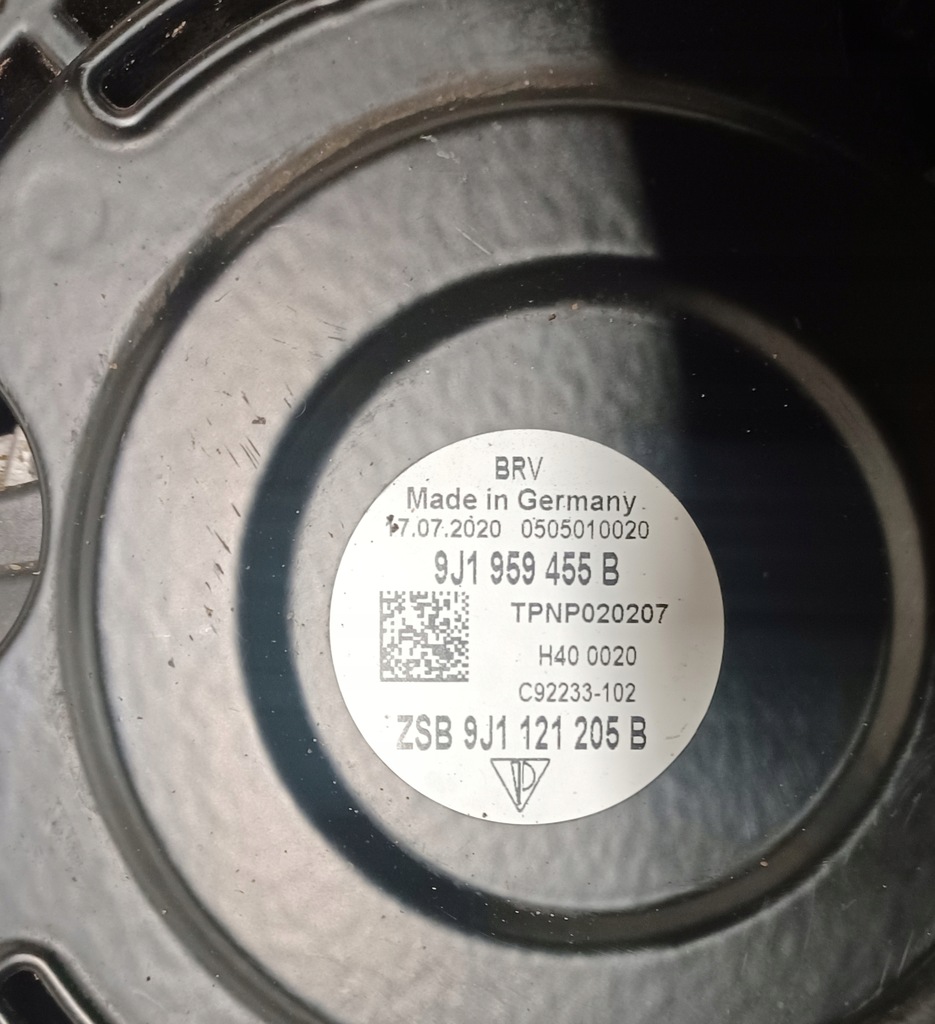 фото №6, Porsche taycan 9j1 вентилятора радіатор права