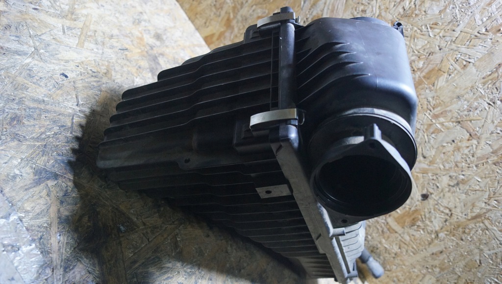 фото №6, Vw audi корпус фільтра повітря 7l6128601n