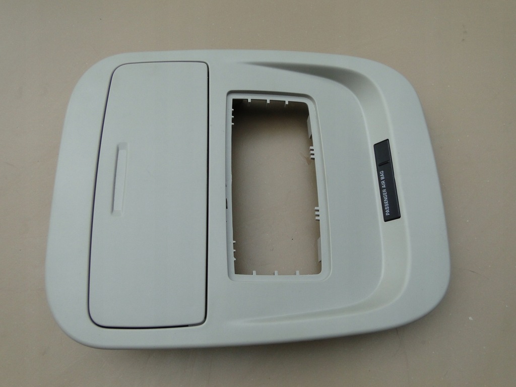 фото №1, Chevrolet colorado gmc canyon лампа стельовий