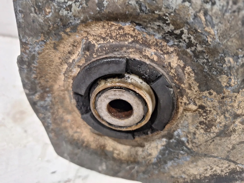 фото №7, Підрамник перед renault trafic ii vivaro 2.0 dci 06-