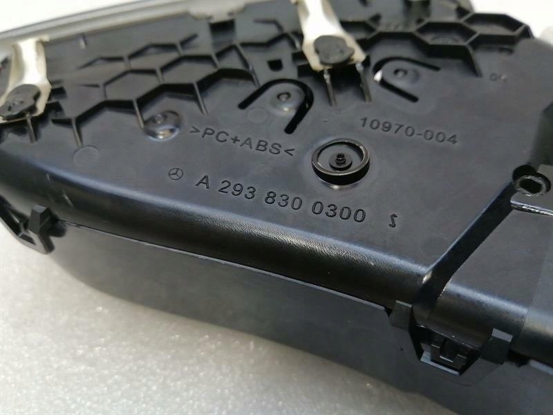 Mercedes eqc400 eqc n293 left air vent a2938300300 rhd правий кермо Недорого