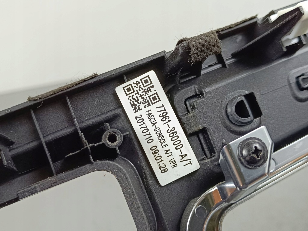 фото №12, 2017 ssangyong rexton рамка рычаг переключения передач  7796136000