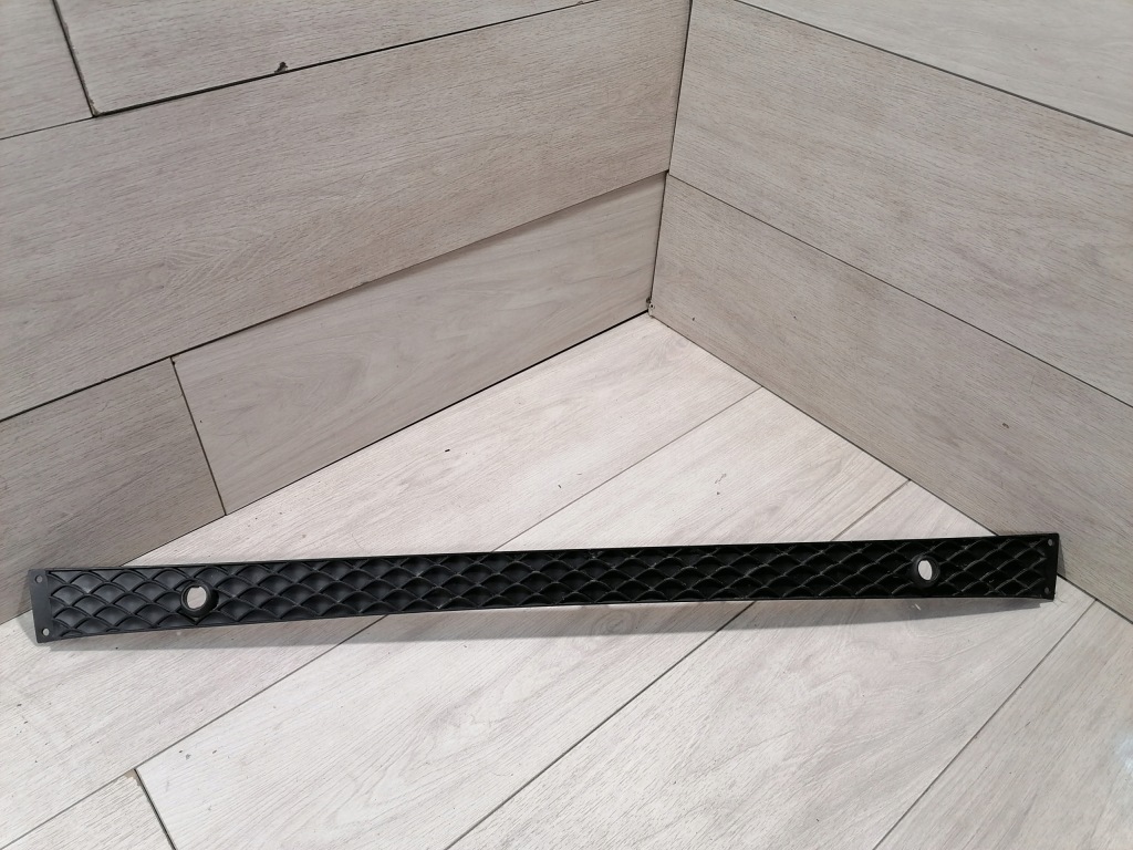 фото №1, Mb w247 решітка верхній бампер перед a2478851504