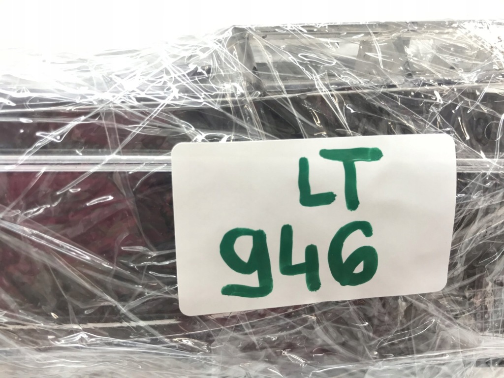 Tesla model 3 противотуманная фара правый led drl 1077396-00-c Оригинал