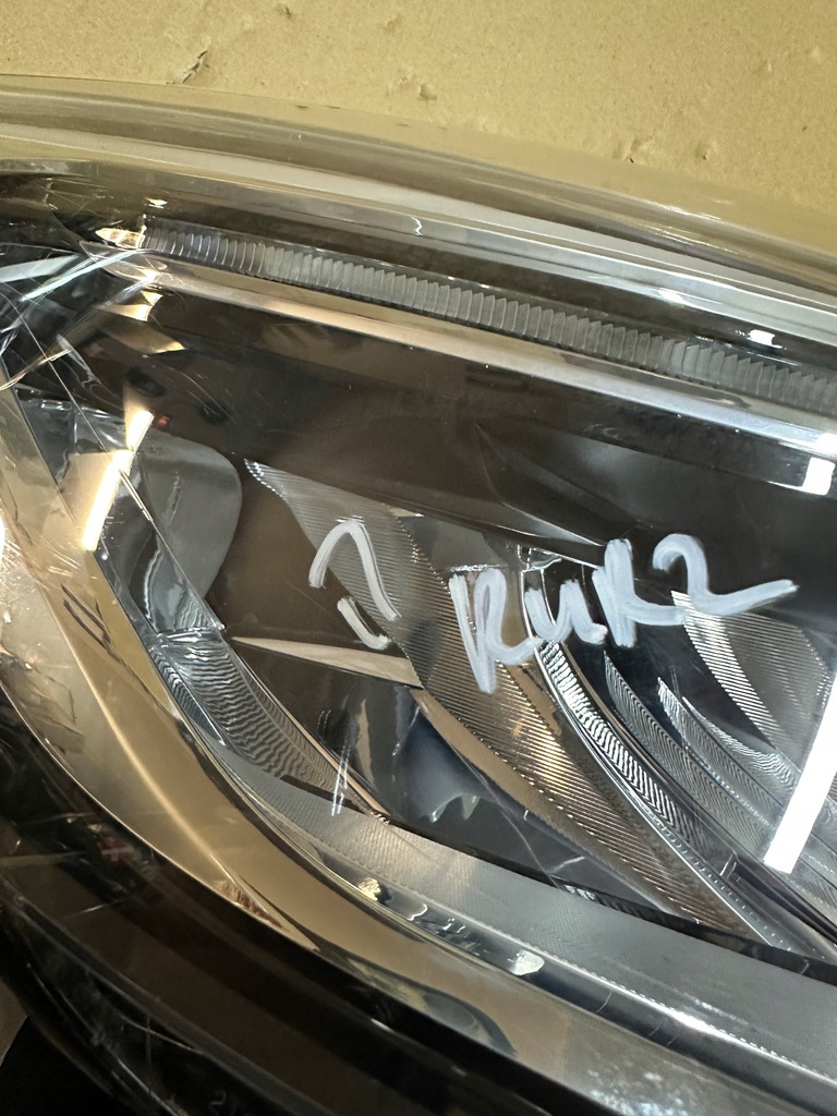 фото №9, Лампа full led renault captur i lift 260100400r