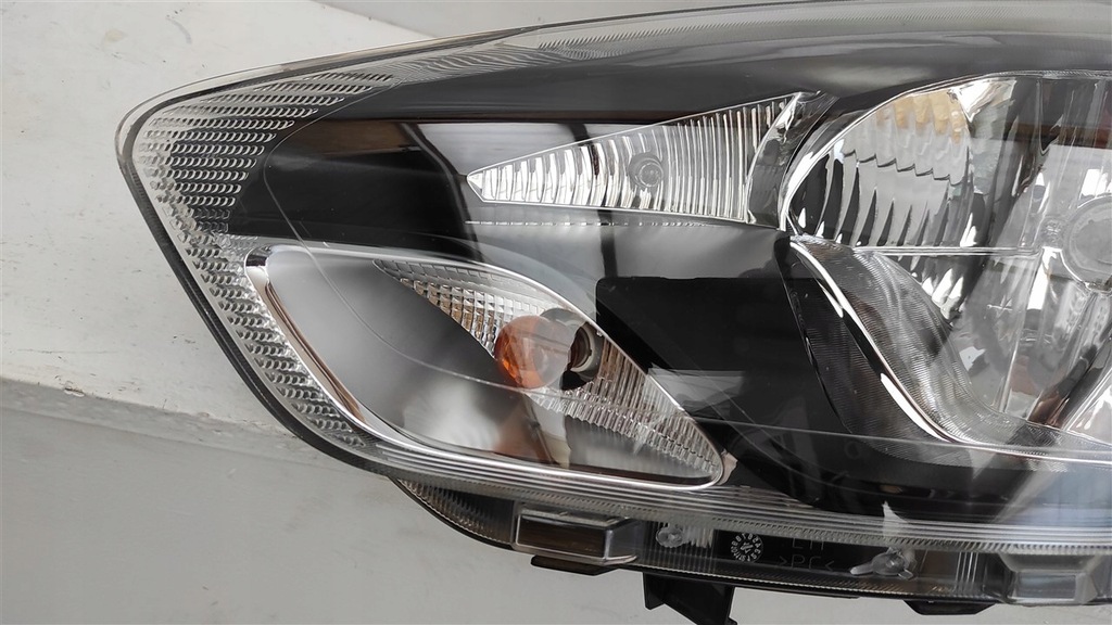 фото №2, Лампа левая перед ford ka + plus po 2014