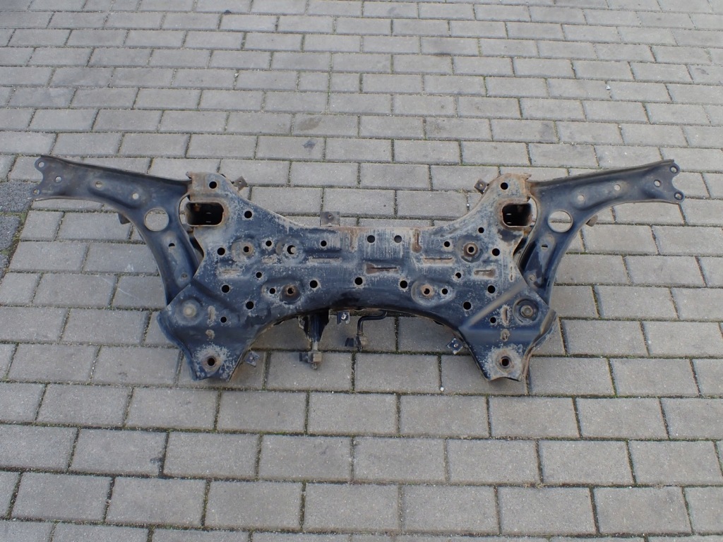 Підрамник підрамник поперечина hyundai i30 iii рестайлінг  1.6 crdi 19r 62401-j7aa0 Оригінал