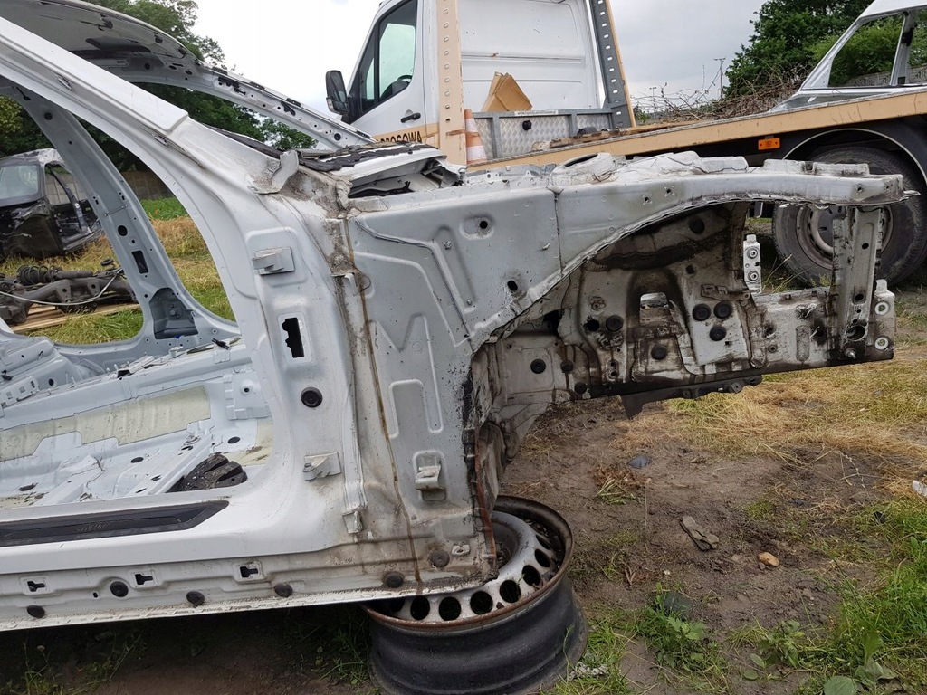 фото №1, Bmw 3 f30 320d чверть передня права правий перед