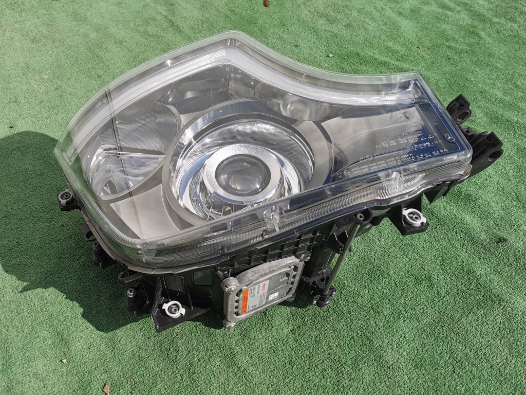 Mercedes actros mp4 фара правый  перед передняя ксенон led a9618206739 Цена