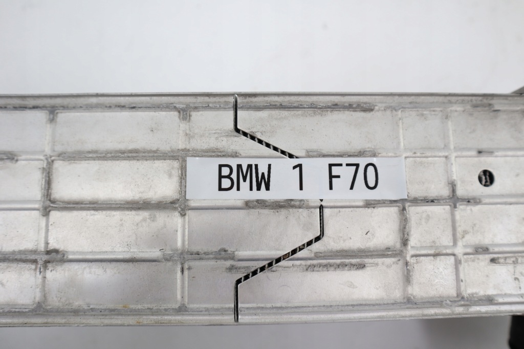 Інтеркулер кулер радіатор bmw 1 f70 17519846915 оригінал Зі Шроту