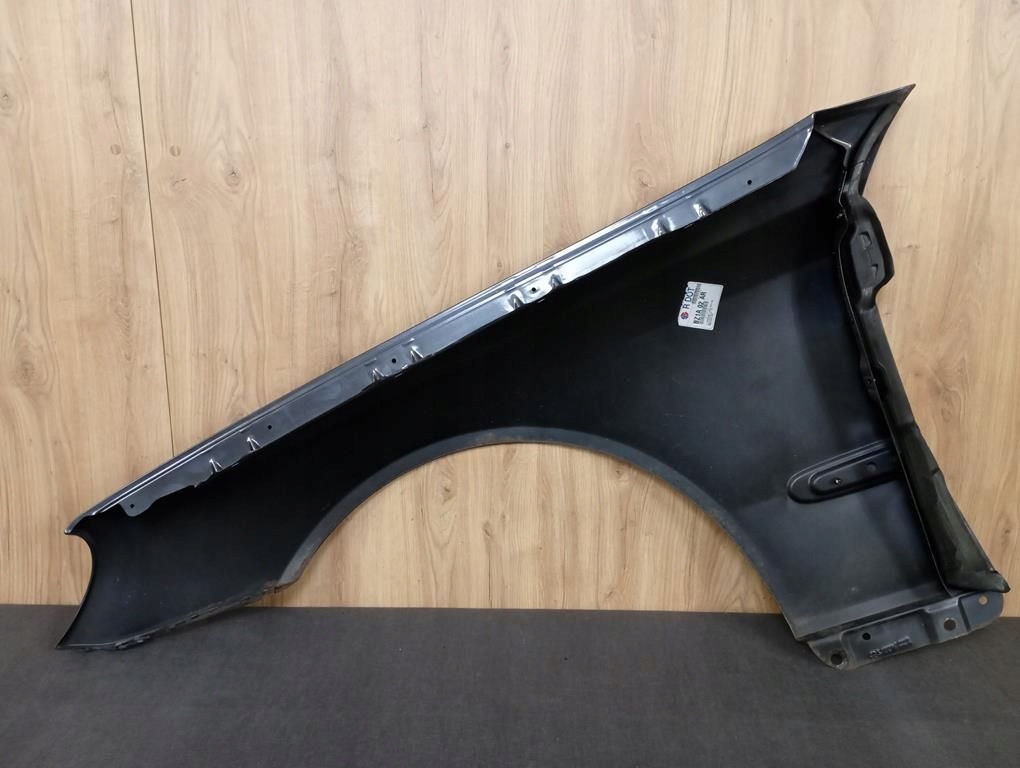 Mercedes clk w209 рестайлинг  крыло  правый  перед передний с Разборки