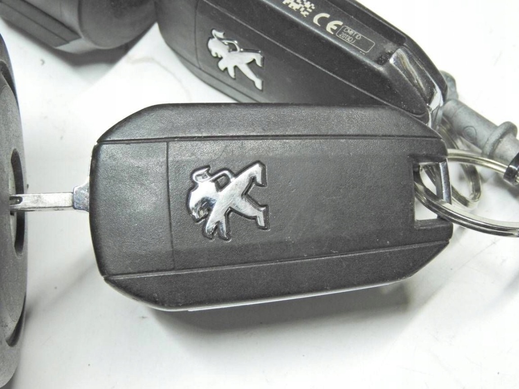 Peugeot 308 2 t9 13-17 замок запалювання 9663123380 ключі вкладка кришка комплект Недорого