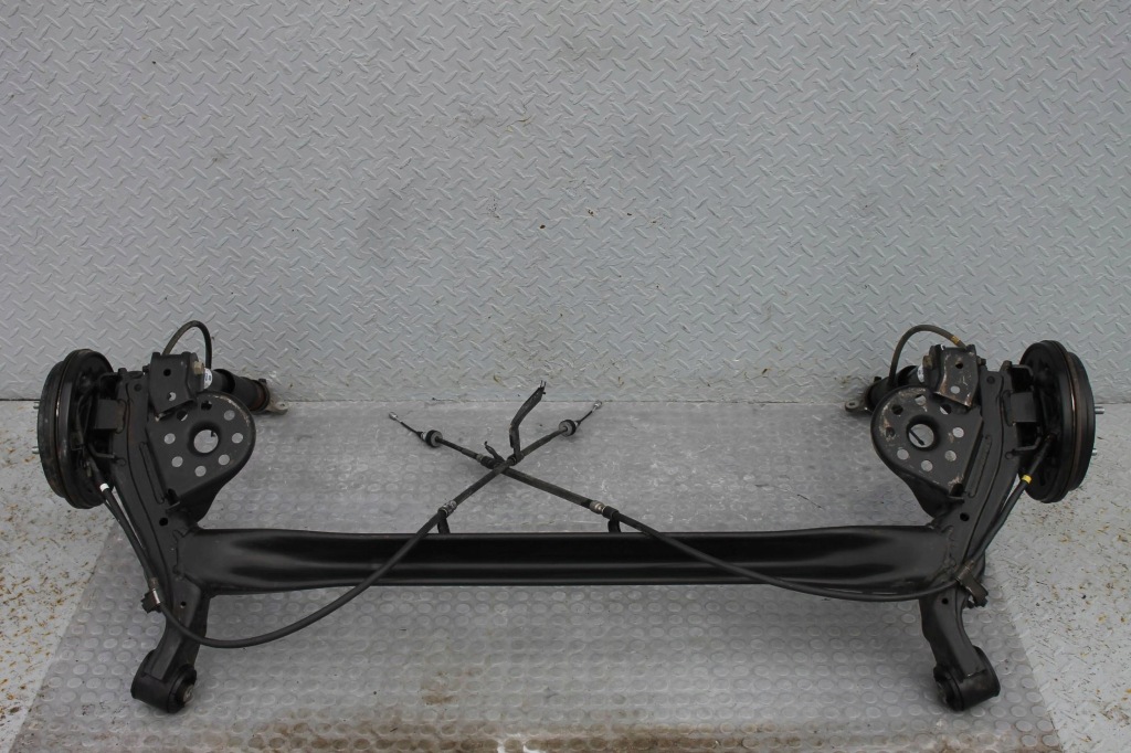 Балка вісь  підвіска задній комплектна гальмівні барабани 55100-h8000 kia rio iv hb 17- Доставка