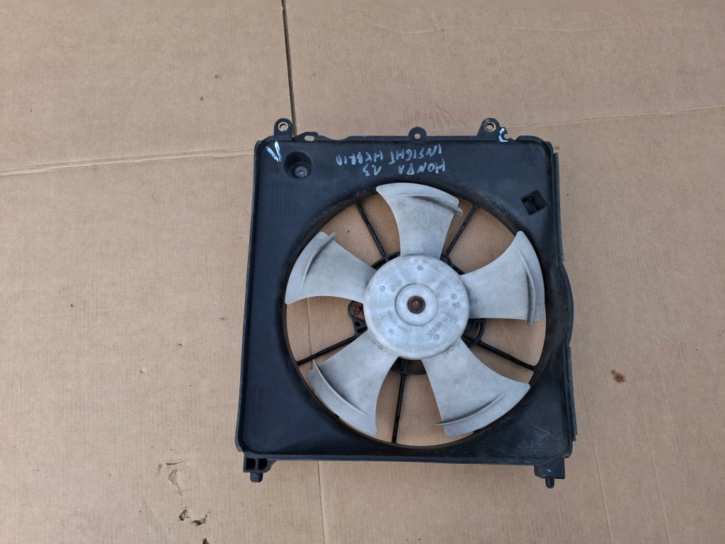 Honda insight 2 1.3 гибрид вентилятор радиатора Недорого