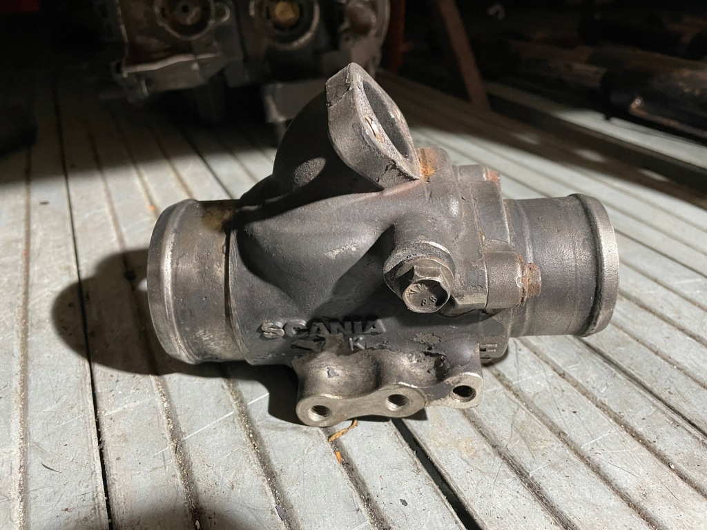 фото №1, Колено дроссельная заслонка egr труба scania r