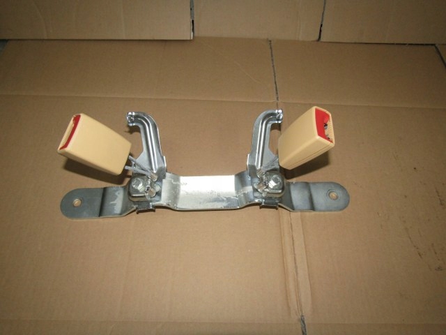 фото №1, Bentley continental gt клипса замок поперечина ремней