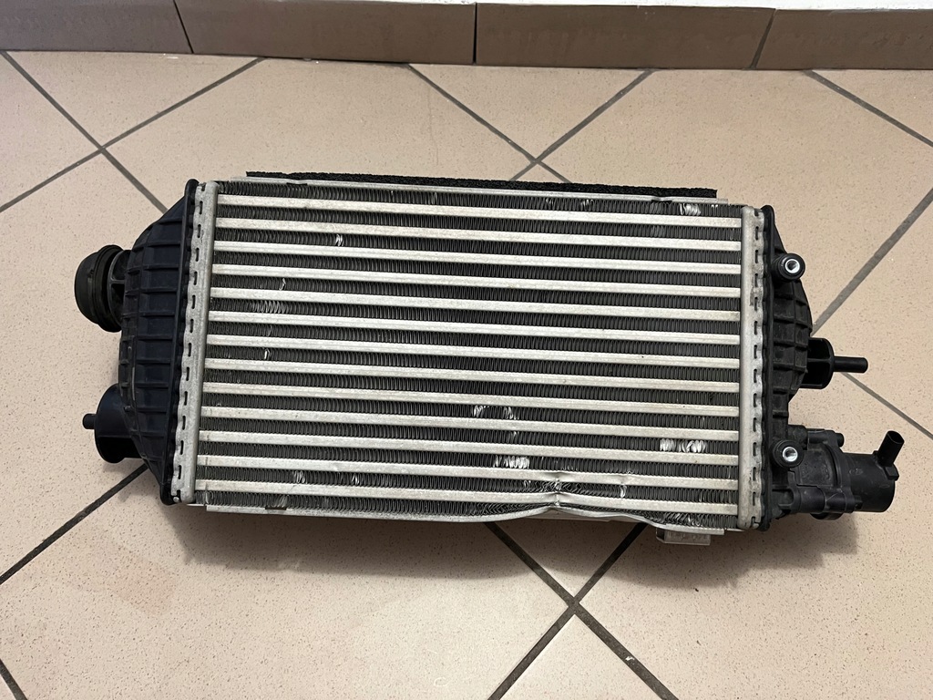 фото №12, Радиатор интеркулер оригинальный номер hyundai tucson iv 4 20- 1.6 tgdi