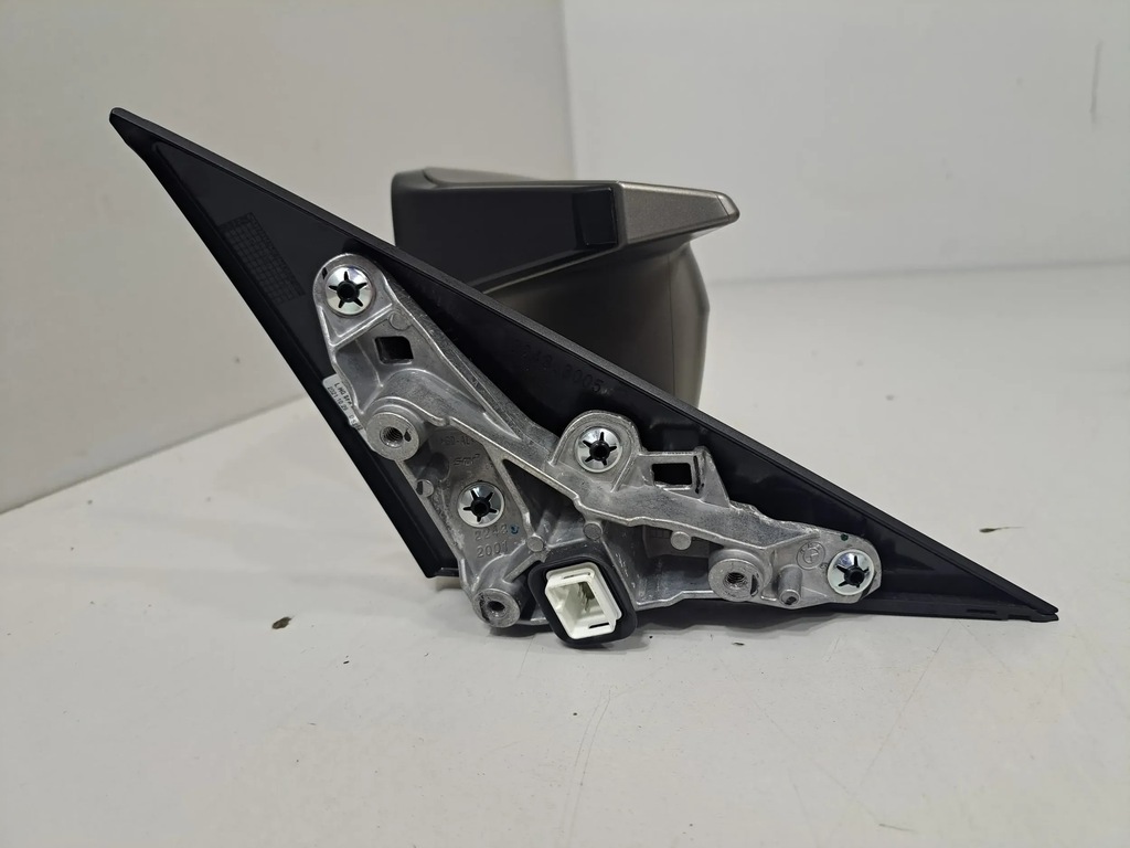 фото №9, Bmw i4 2022 ліва сторона повний