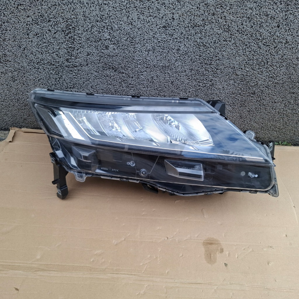 Купить Mitsubishi asx 2 2 20- фара фара правый  full led 8301d482 cała оригинал .