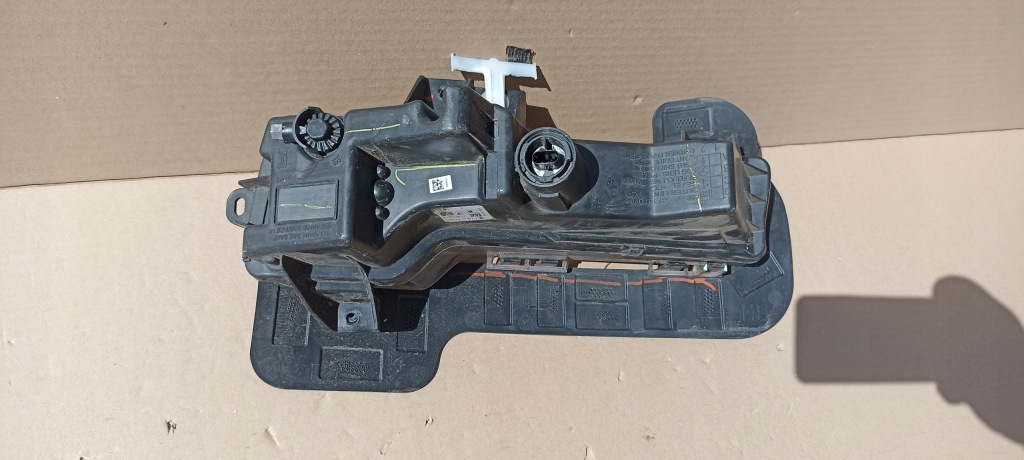 Tesla 3 протитуманна фара передній правий led drl 1077396-00-d Київ