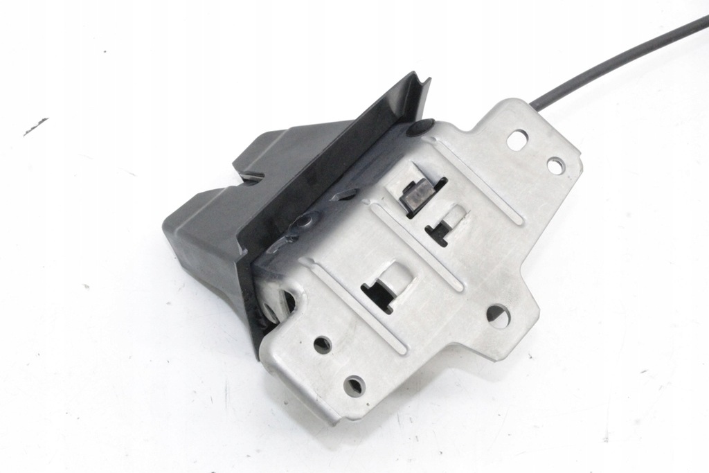 фото №8, Замок кришки багажника polestar 2 p 32149884 electric 300kw 2021