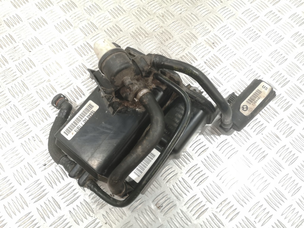 фото №1, Obudowaf фильтра угольный bmw x5 e70 x6 e71 7164408