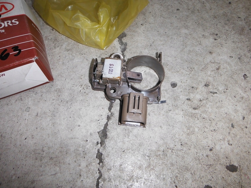 фото №4, Регулятор напруги kia carnival, pregio