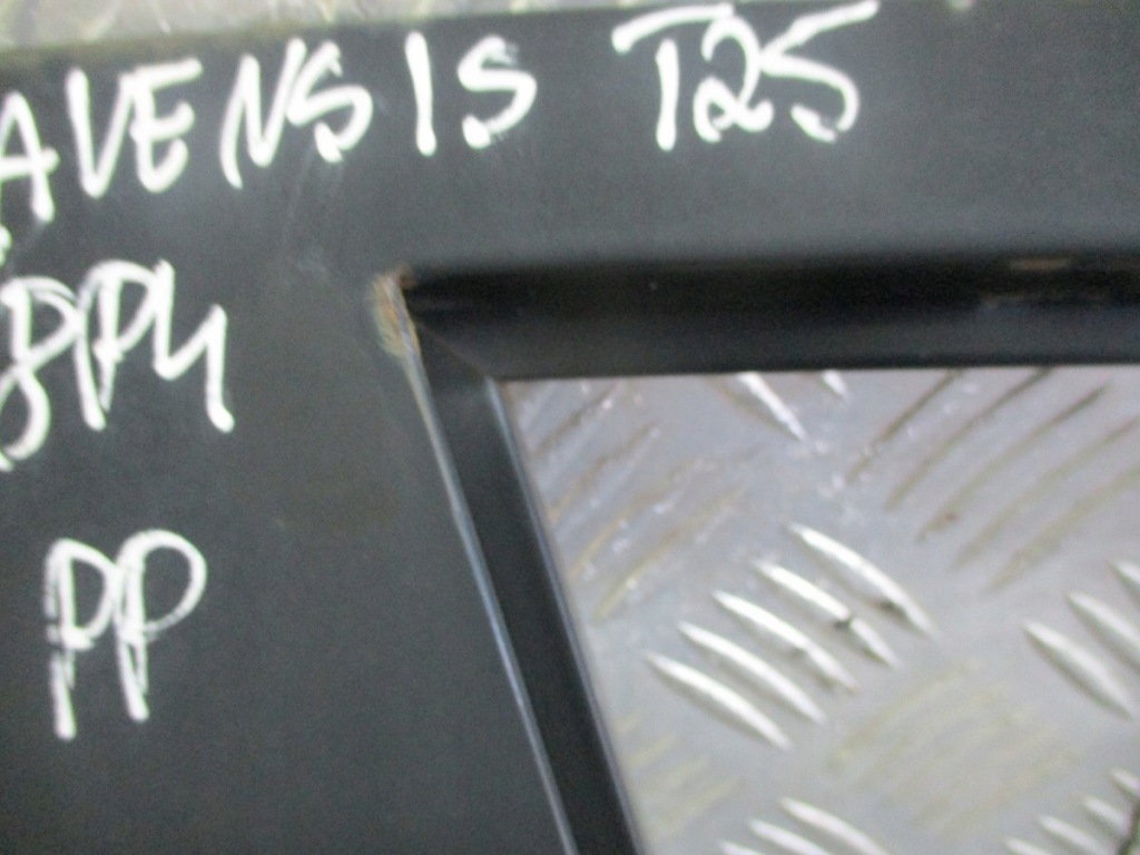 фото №8, Дверь правый перед toyota avensis t25 8p4