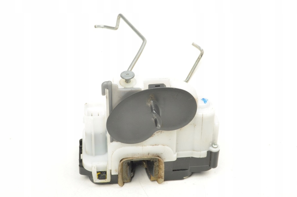 фото №1, Opel combo d замок багажника крышки 51910358