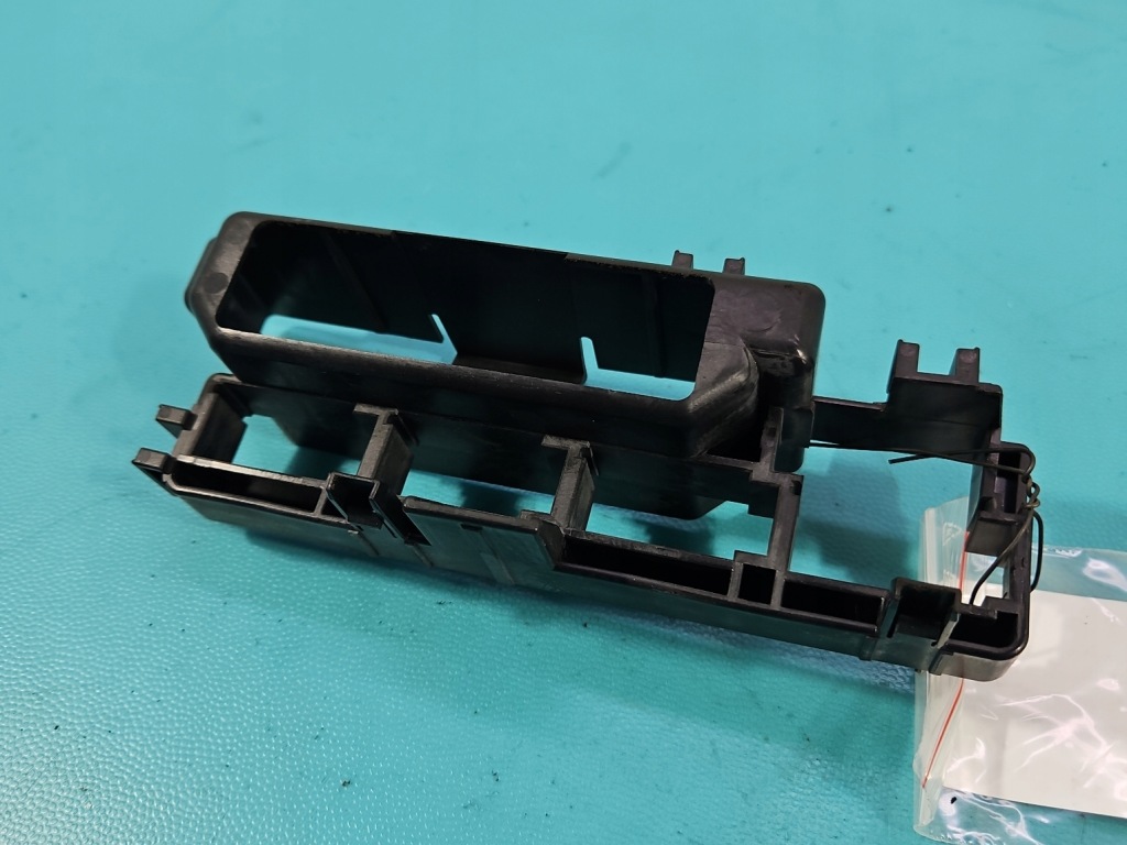 фото №1, Кронштейн штекер запобіжників skoda kamiq