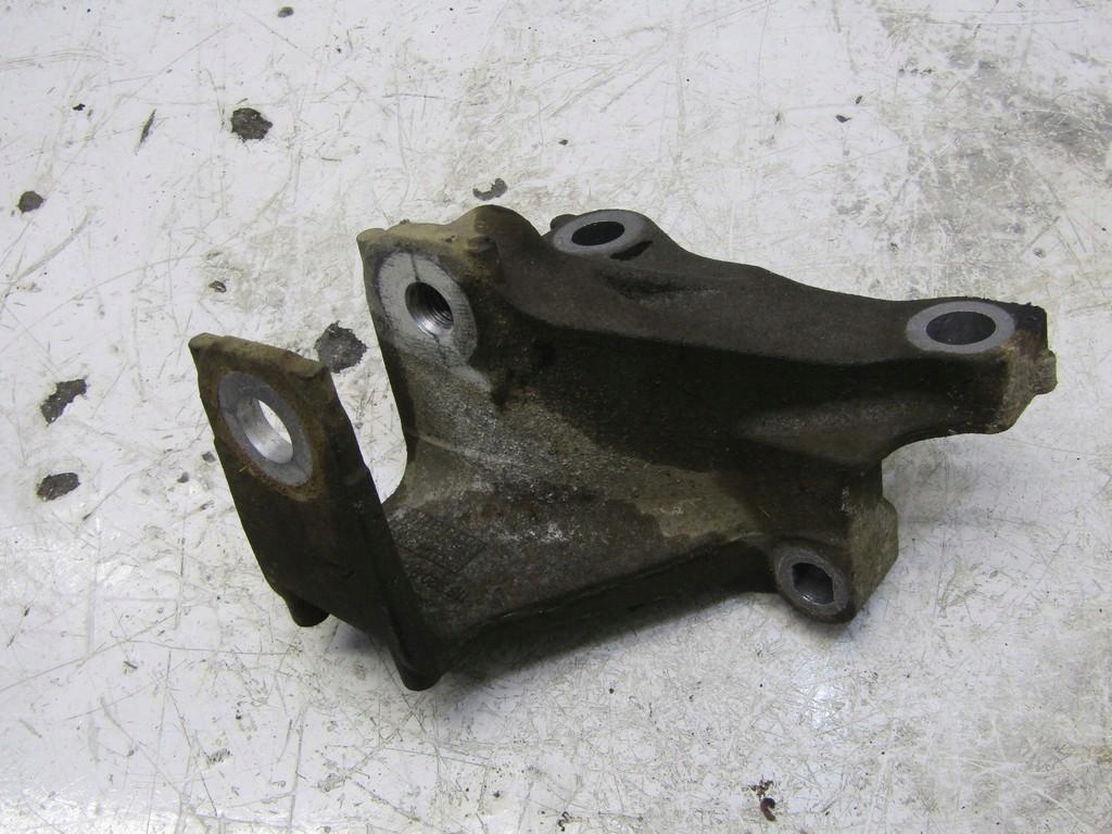 фото №1, Кронштейн кронштейн насоса усилителя 1.2 tce renault megane iv hb