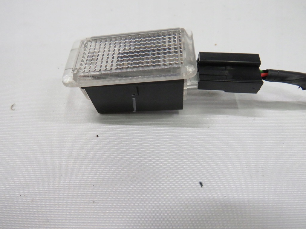 фото №1, Kia sportage iii лампа бардачка