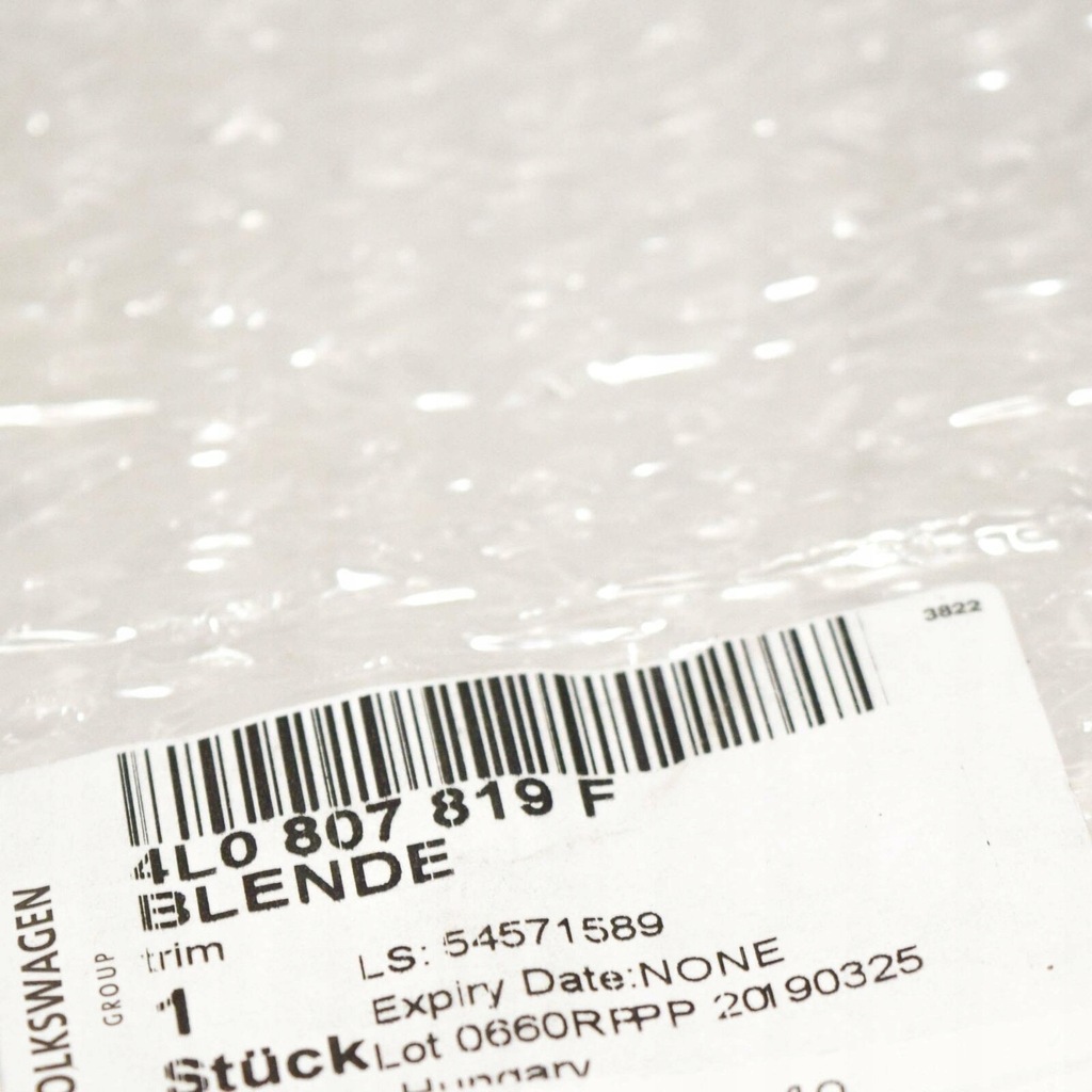 фото №5, Молдинг декоративная do бампера audi q7 2007 2015 оригинальный 4l0807819f