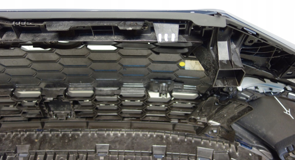 фото №13, Audi a3 s-line 2020- 8y0853651b pod pdc омыватель бампер перед передний