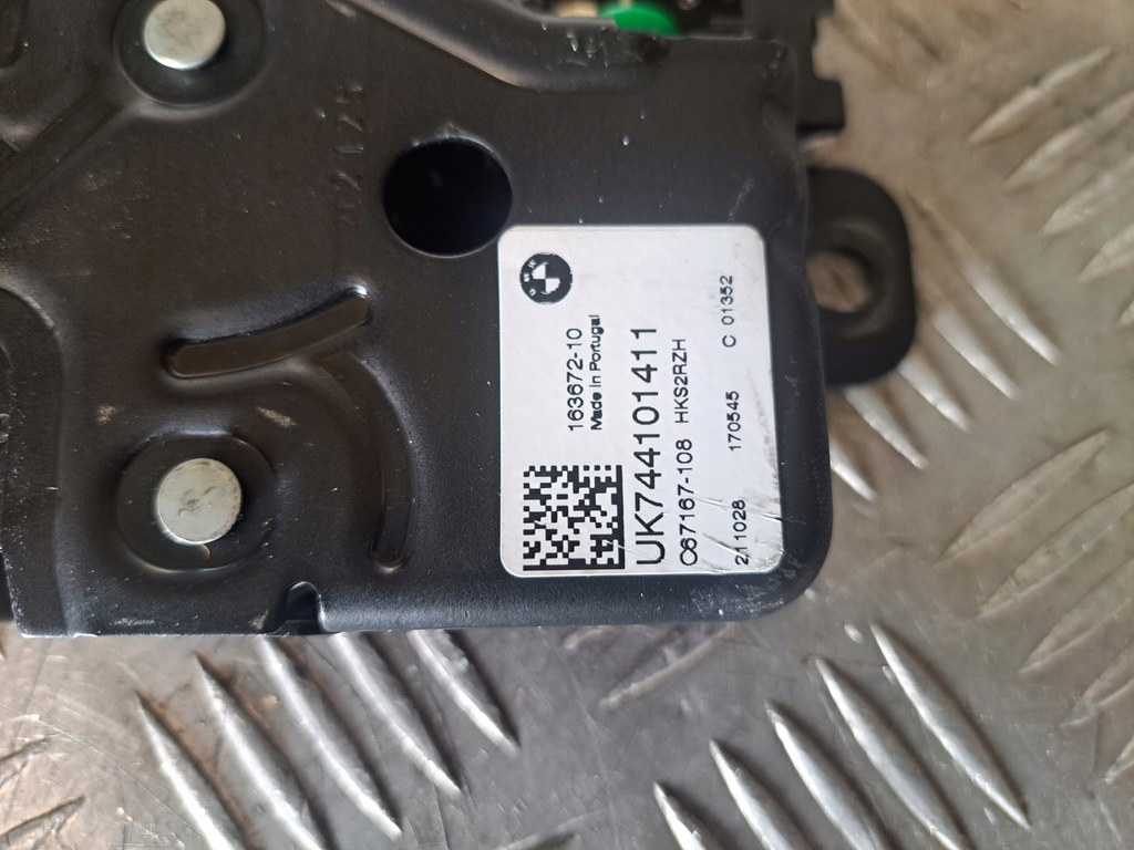 фото №10, Bmw 8 m850ix g16 замок крышки доводчик 7441014 7462715