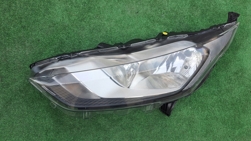 фото №1, Ford transit connect mk2 lift лампа передняя