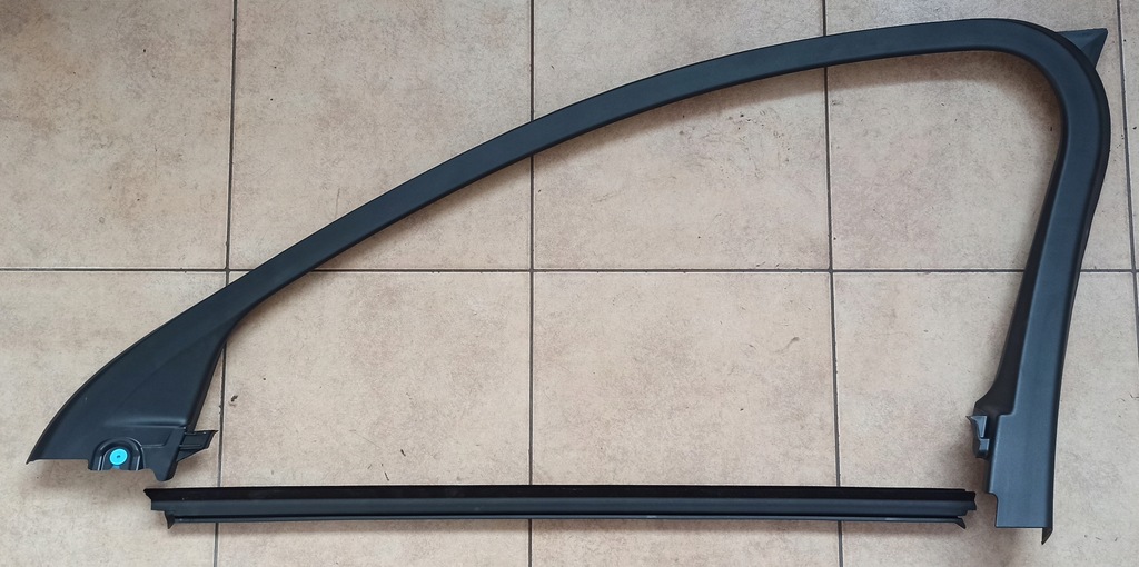 фото №1, Volvo v60 ii s60 3 молдинг двері рамка права перед