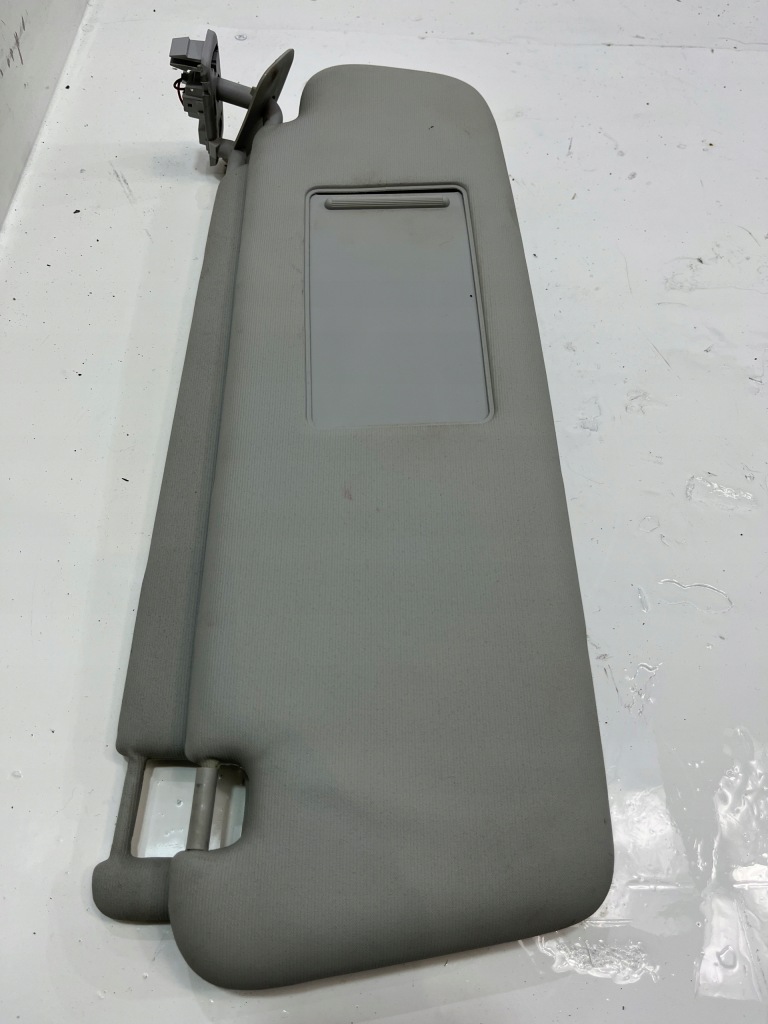 фото №1, Козирок правий vw touareg 7p szary