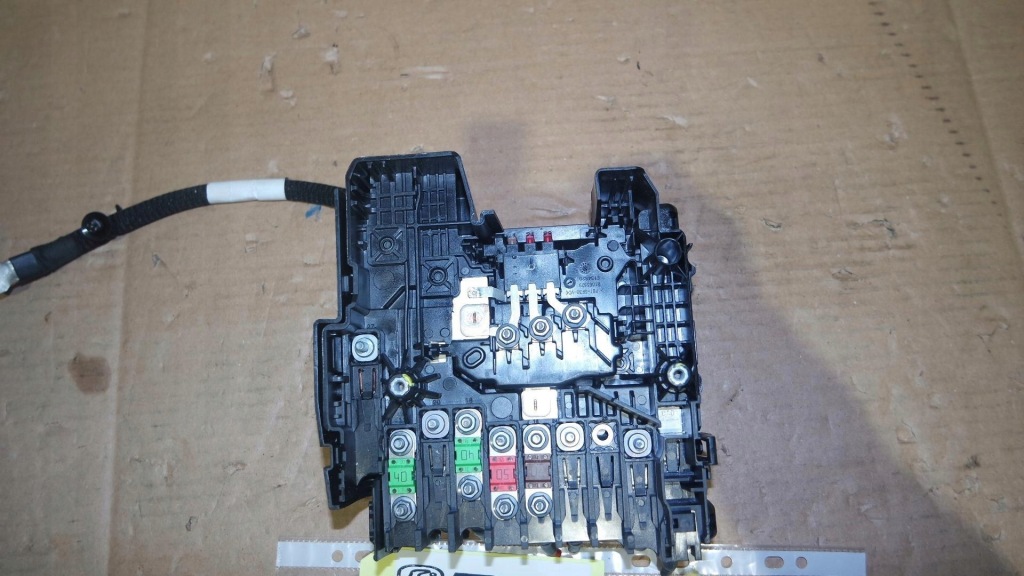 Предохранитель модуль аккумулятор ds7 crosback рестайлинг  2023r. 9822465180 Доставка