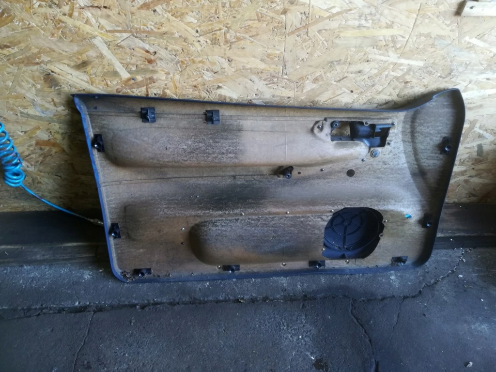 фото №8, Сидіння ковшові заднє сидіння обшивки vw polo 6n 6n0 94-99 3 двері