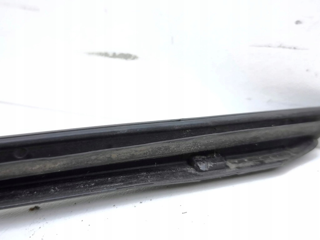 фото №14, Audi a4 s4 b8 8k 2009 правая сторона молдинг стекло лобовое / передней