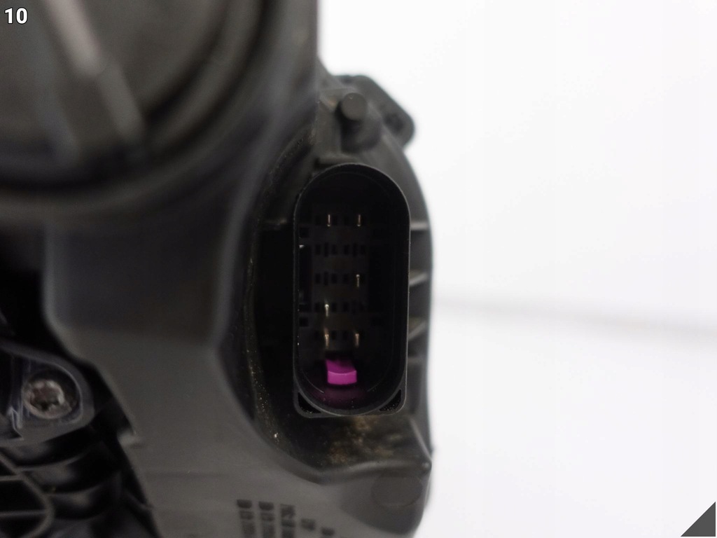 фото №11, Porsche taycan 9j1 лампа full led matrix pdls+ exc права перед +модуль